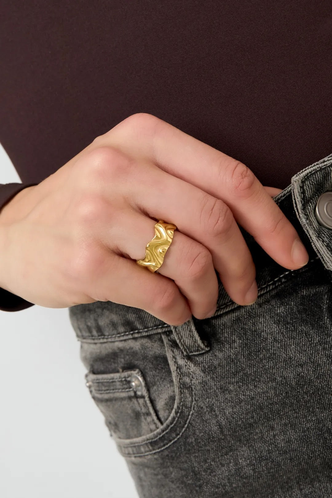 Golvende ring goud